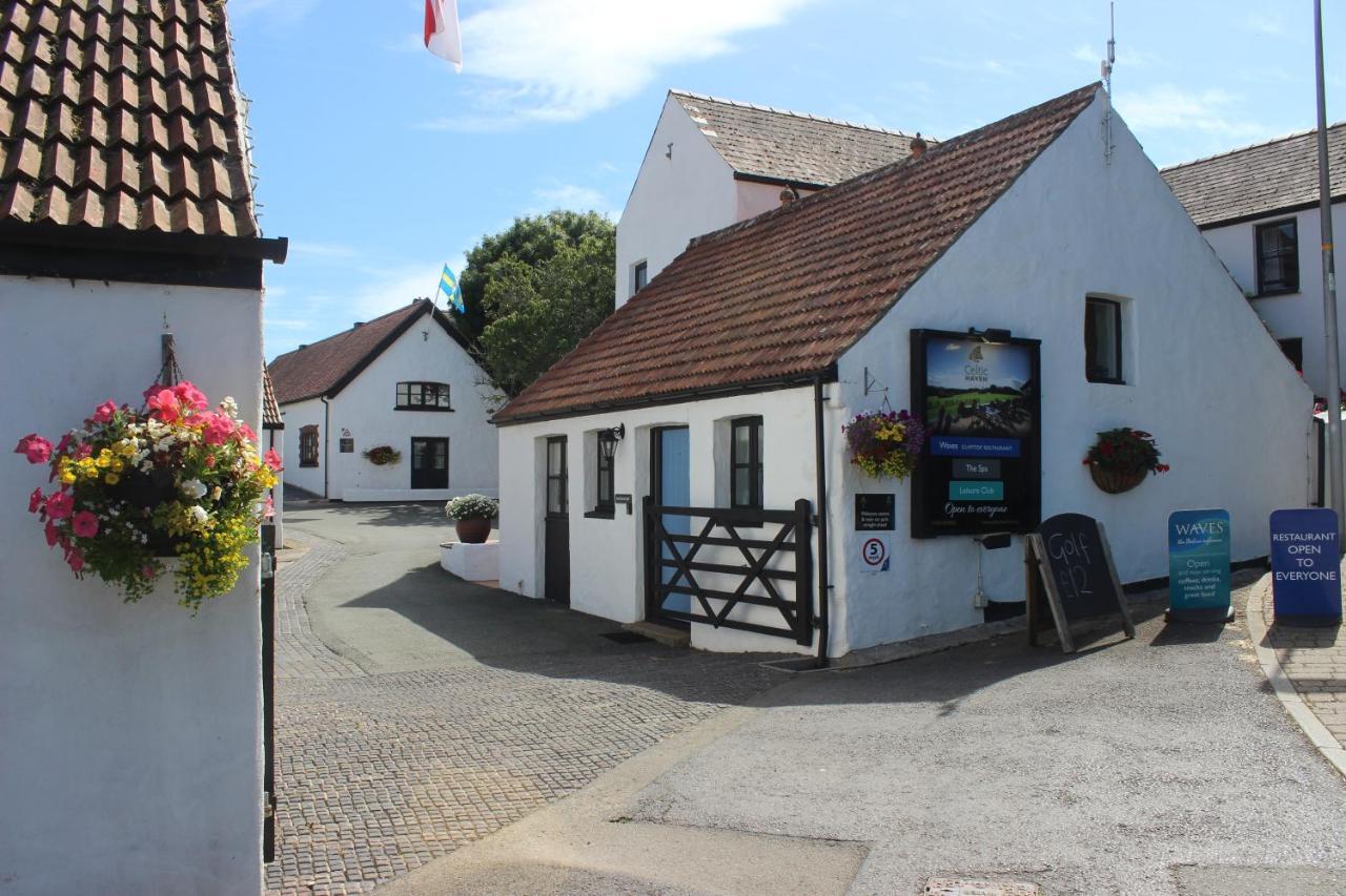 Hotel Celtic Haven à Lydstep Extérieur photo